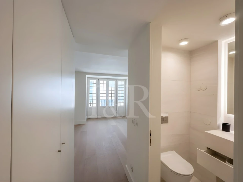 Apartamento T2 para Venda em Santo António Foto 11