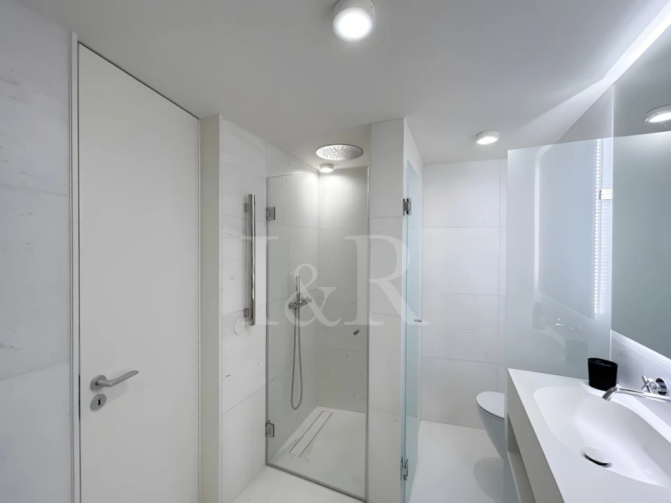 Apartamento T2 para Venda em Santo António Foto 15