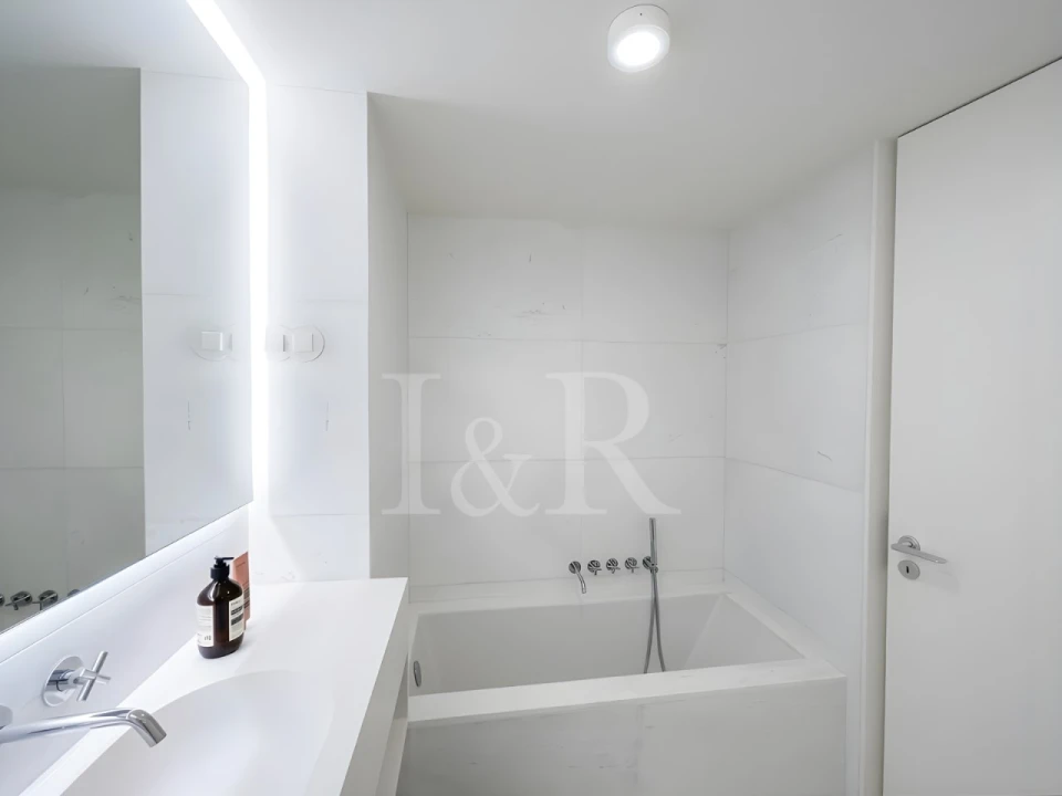 Apartamento T2 para Venda em Santo António Foto 16