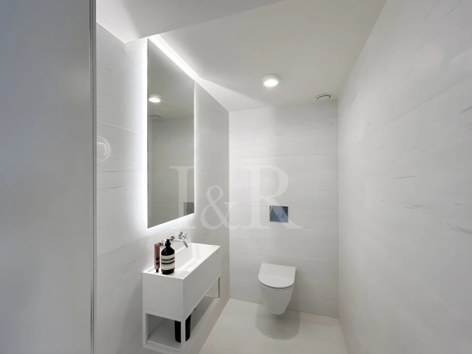 Apartamento T2 para Venda em Santo António Foto 17