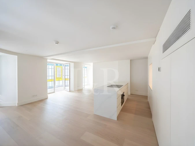 Apartamento T2 para Venda em Santo António Foto 3