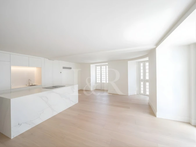 Apartamento T2 para Venda em Santo António Foto 2
