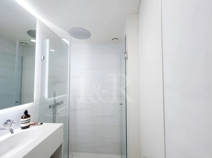 Apartamento T2 para Venda em Santo António Foto 10