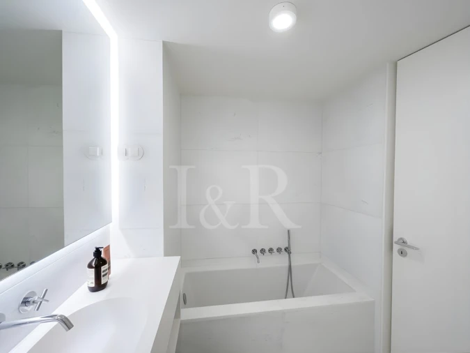 Apartamento T2 para Venda em Santo António Foto 16
