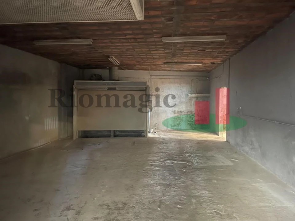 Armazém para Venda em Amiais de Baixo Foto 17