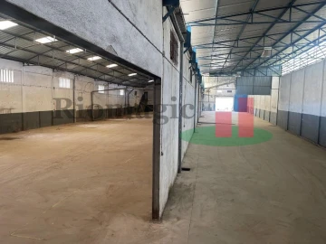 Armazém para Venda em Amiais de Baixo