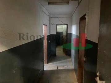 Armazém para Venda em Amiais de Baixo