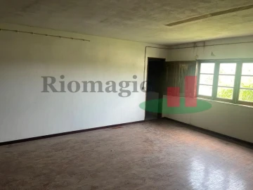 Armazém para Venda em Amiais de Baixo