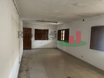 Armazém para Venda em Amiais de Baixo