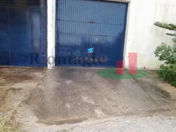 Armazém para Venda em Amiais de Baixo