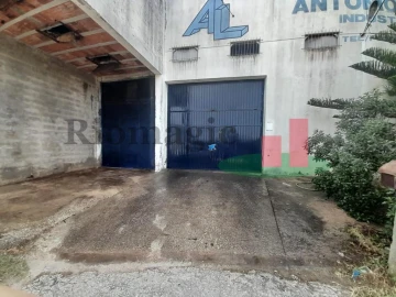 Armazém para Venda em Amiais de Baixo