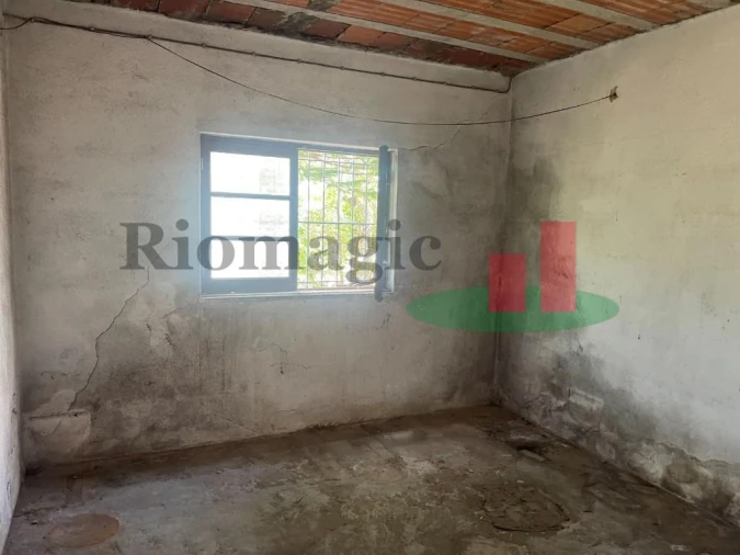 Armazém para Venda em Amiais de Baixo Foto 8