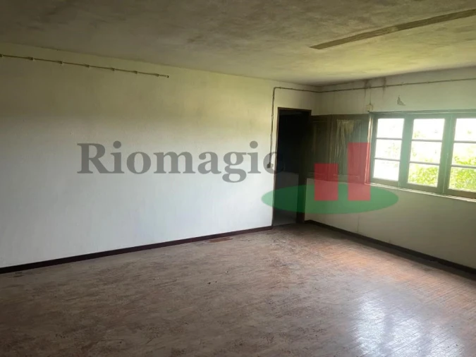 Armazém para Venda em Amiais de Baixo Foto 10