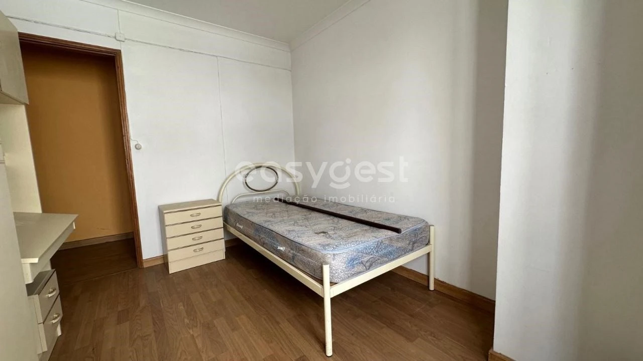 Prédio para Venda em Sé Nova, Santa Cruz, Almedina e São Bartolomeu Foto 13