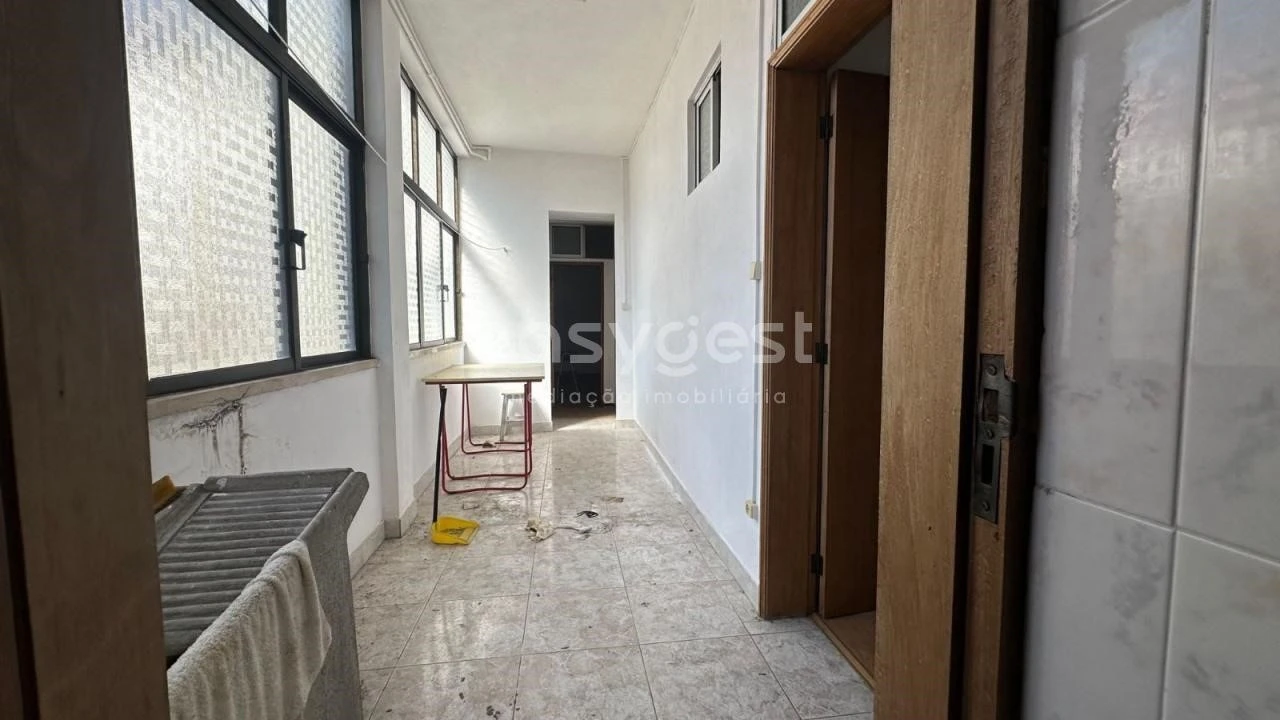 Prédio para Venda em Sé Nova, Santa Cruz, Almedina e São Bartolomeu Foto 18