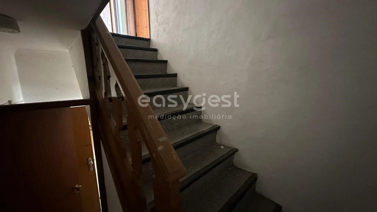 Prédio para Venda em Sé Nova, Santa Cruz, Almedina e São Bartolomeu Foto 29