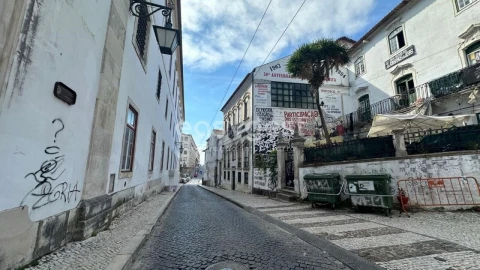 Prédio para Venda em Sé Nova, Santa Cruz, Almedina e São Bartolomeu
