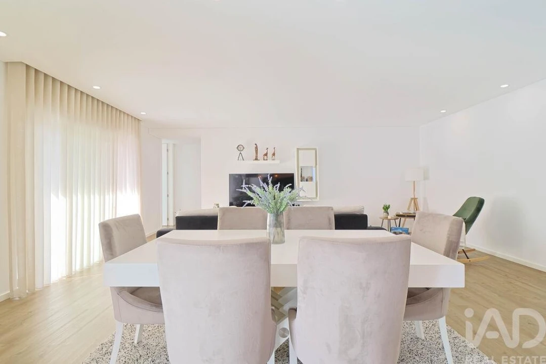 Moradia T3 para Venda em Ronfe Foto 22