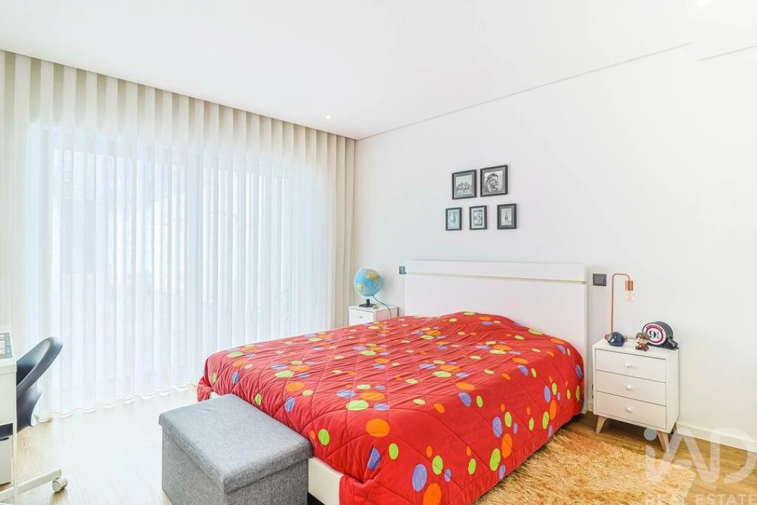 Moradia T3 para Venda em Ronfe Foto 16