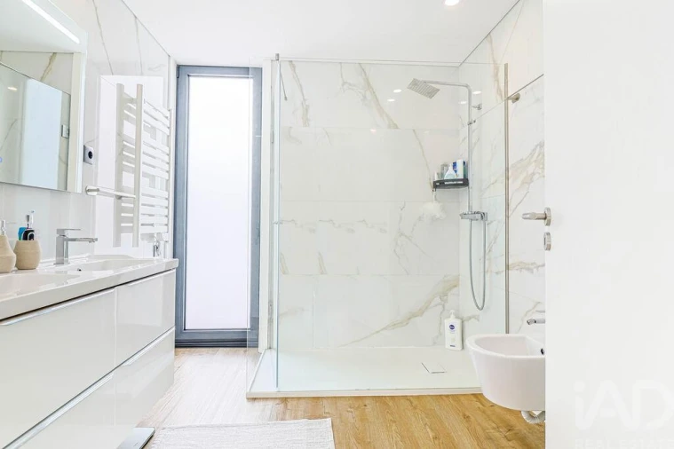 Moradia T3 para Venda em Ronfe Foto 9