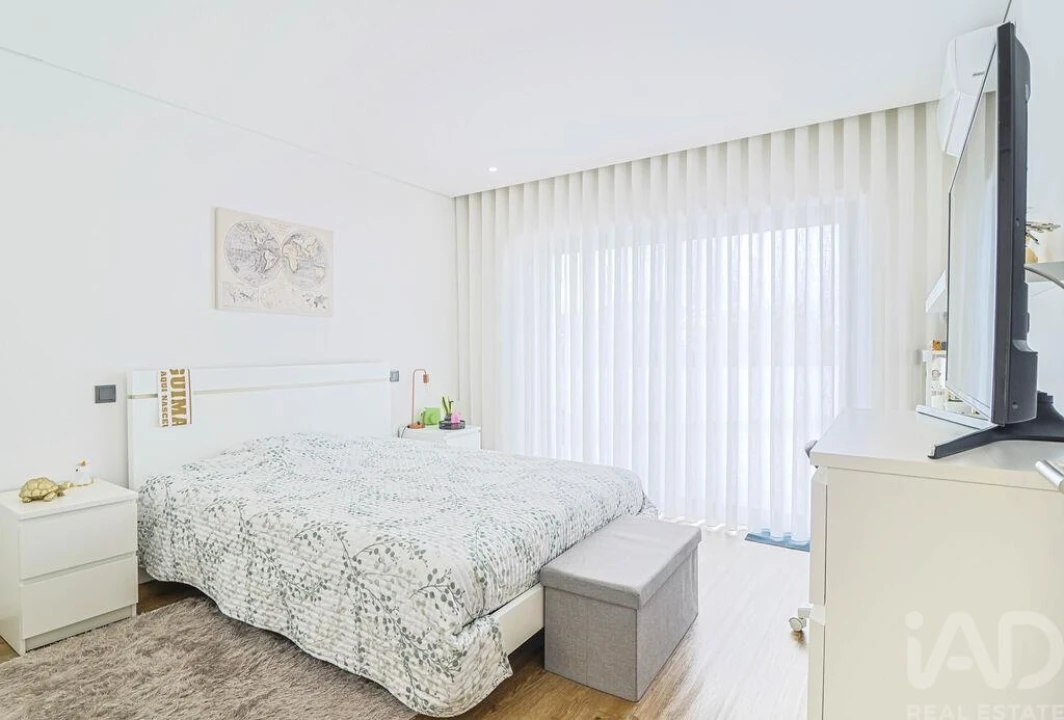 Moradia T3 para Venda em Ronfe Foto 14