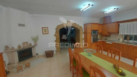 Quinta T4 para Venda em Marvila, Ribeira Santarém, São Salvador, São Nicolau