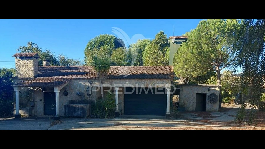 Quinta T4 para Venda em Marvila, Ribeira Santarém, São Salvador, São Nicolau