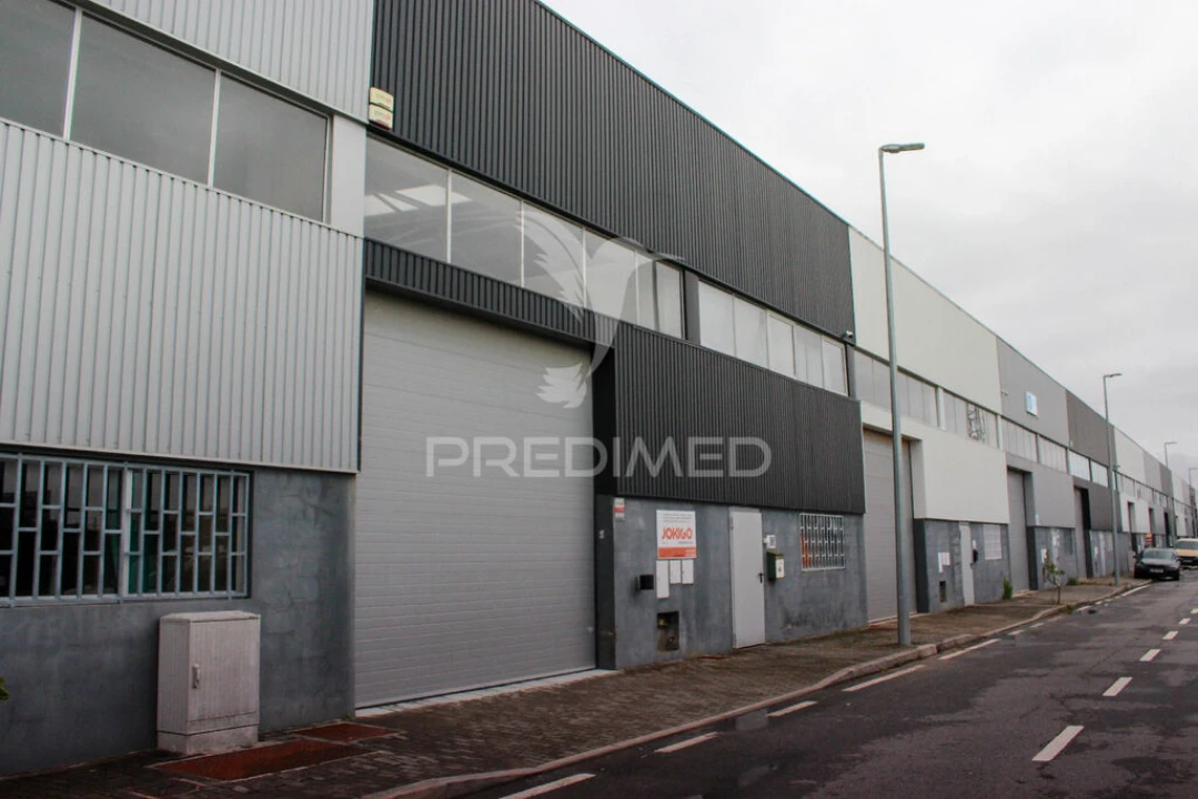 Armazém para Venda em Fonte Boa e Rio Tinto Foto 1