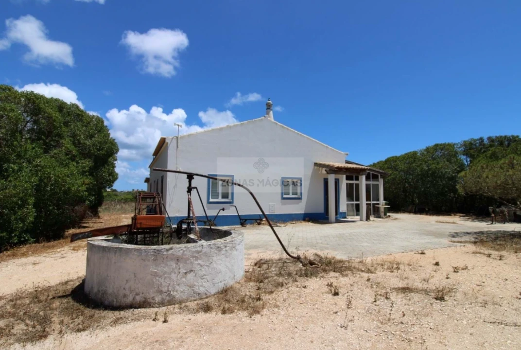 Terreno para Venda em Vila de Sagres Foto 1