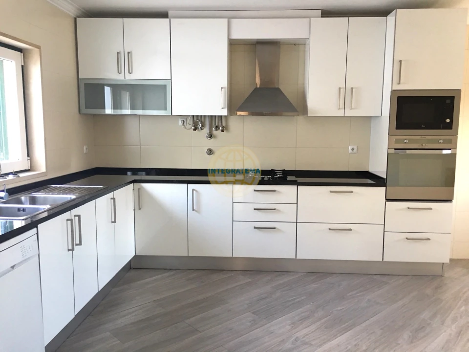 Moradia T4 para Venda em Tornada e Salir do Porto Foto 55