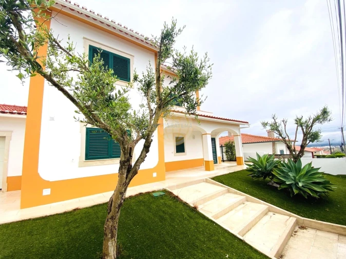 Moradia T4 para Venda em Tornada e Salir do Porto Foto 20