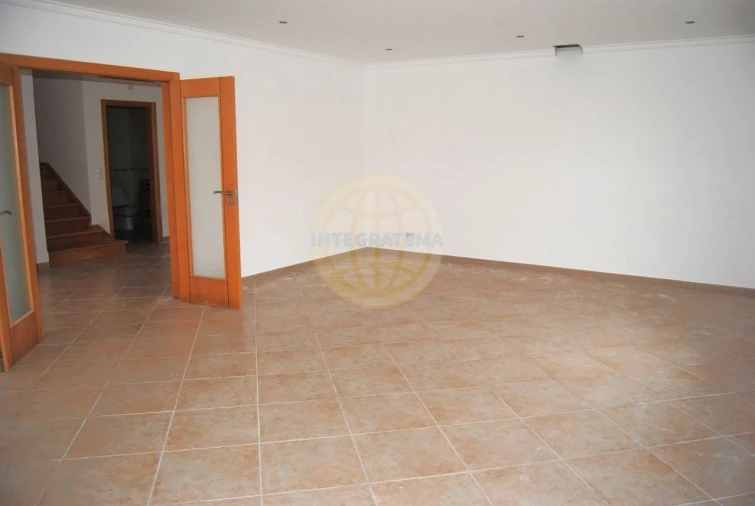 Moradia T4 para Venda em Tornada e Salir do Porto Foto 58