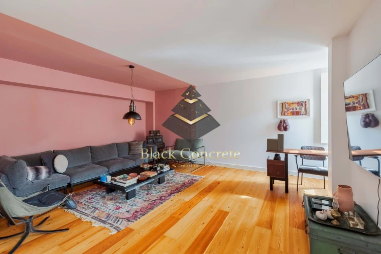 Apartamento T3 para Venda em Santo António Foto 2