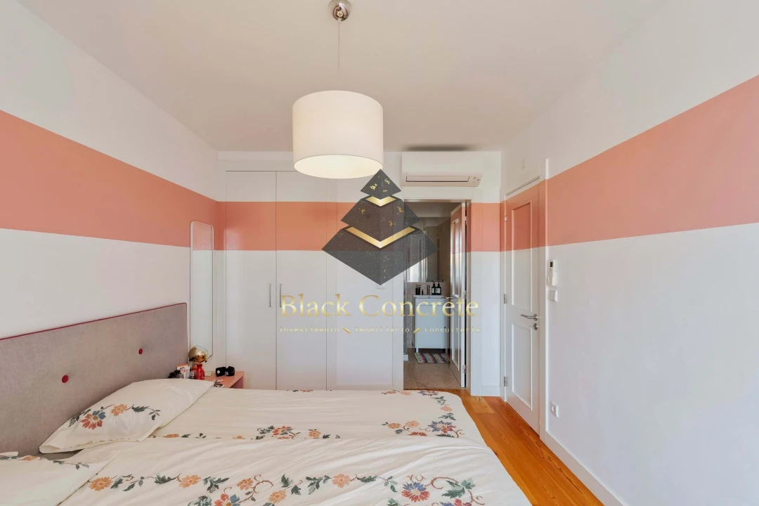 Apartamento T3 para Venda em Santo António Foto 23