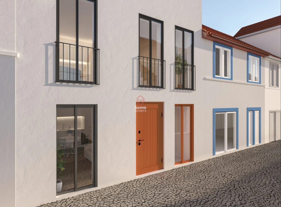 Prédio para Venda em Santa Maria do Castelo e Santiago e Santa Susana Foto 3