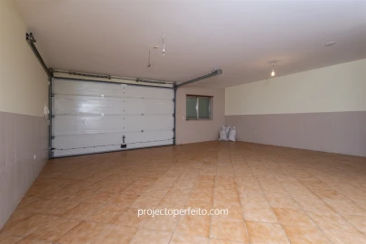 Moradia T4 para Venda em Mafamude e Vilar do Paraíso