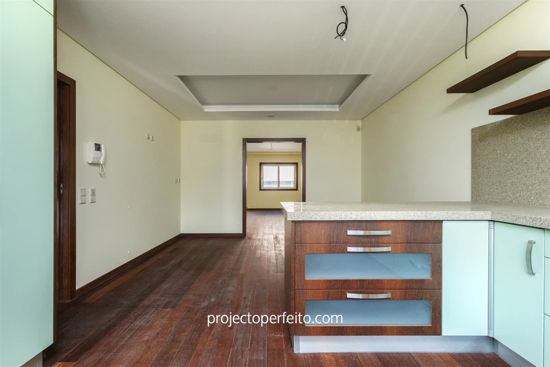 Moradia T4 para Venda em Mafamude e Vilar do Paraíso Foto 5