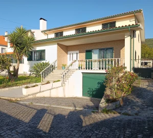 Moradia T6 para Venda em Moledo e Cristelo