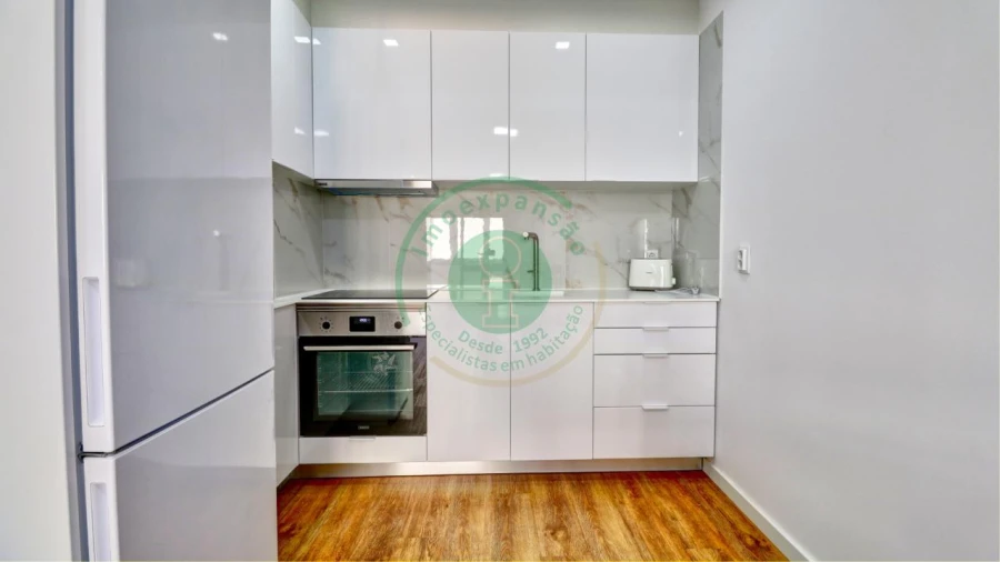 Apartamento T1 para Venda em Buarcos Foto 4