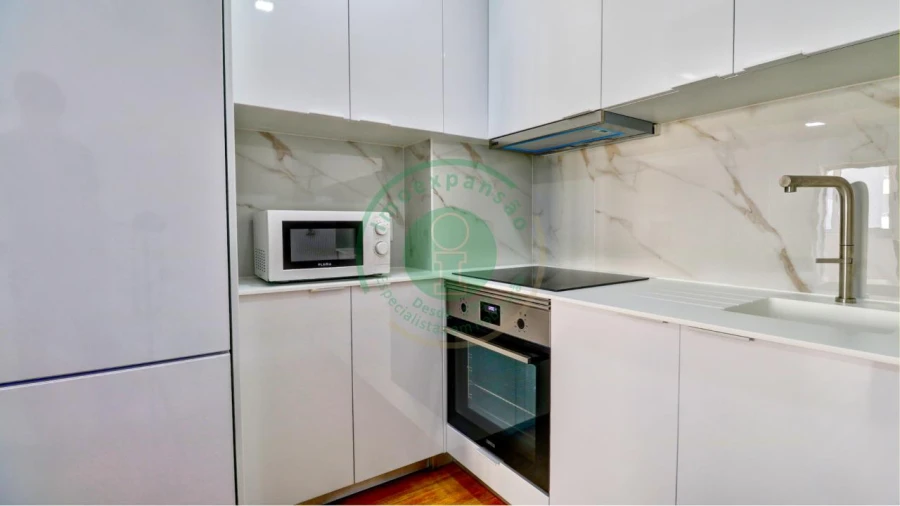 Apartamento T1 para Venda em Buarcos Foto 5