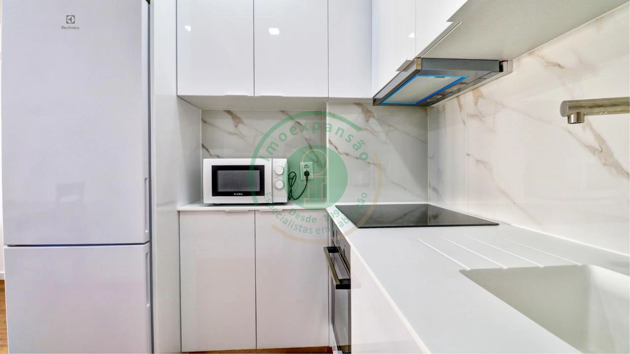 Apartamento T1 para Venda em Buarcos Foto 6