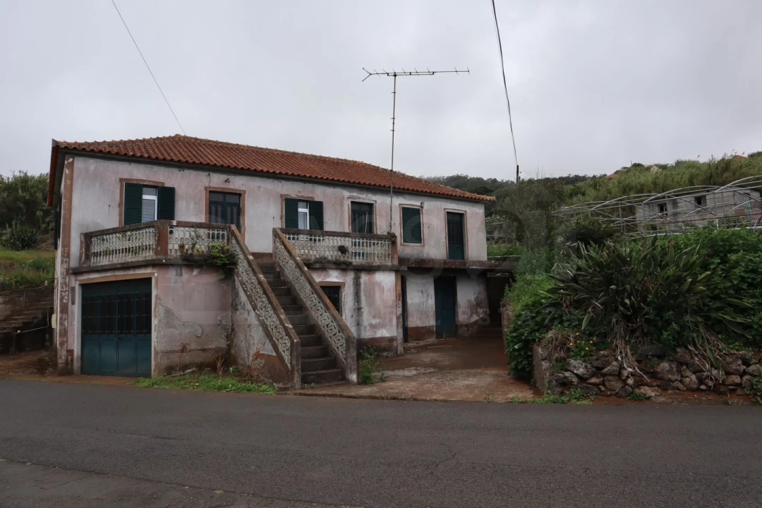 Moradia T2 para Venda em Porto Moniz Foto 2