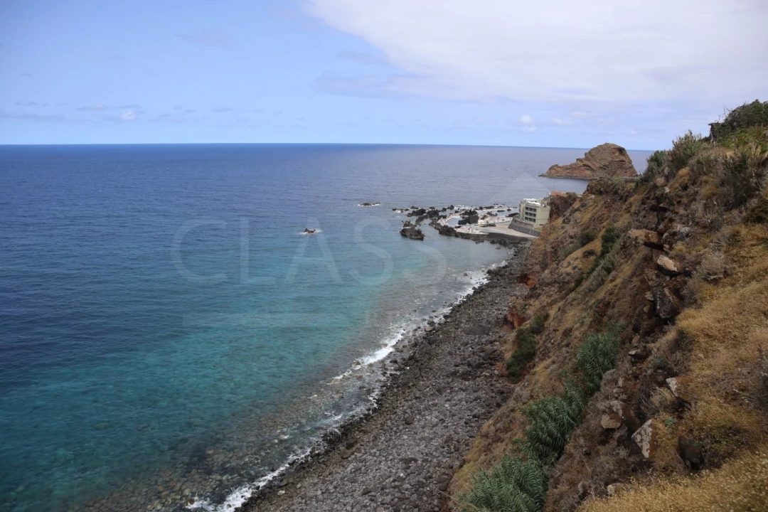 Terreno para Venda em Porto Moniz Foto 9