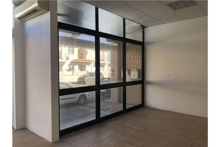 Loja para Venda em Gafanha da Nazaré Foto 3