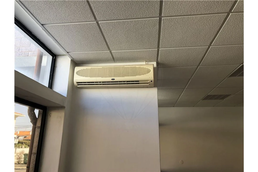 Loja para Venda em Gafanha da Nazaré Foto 7