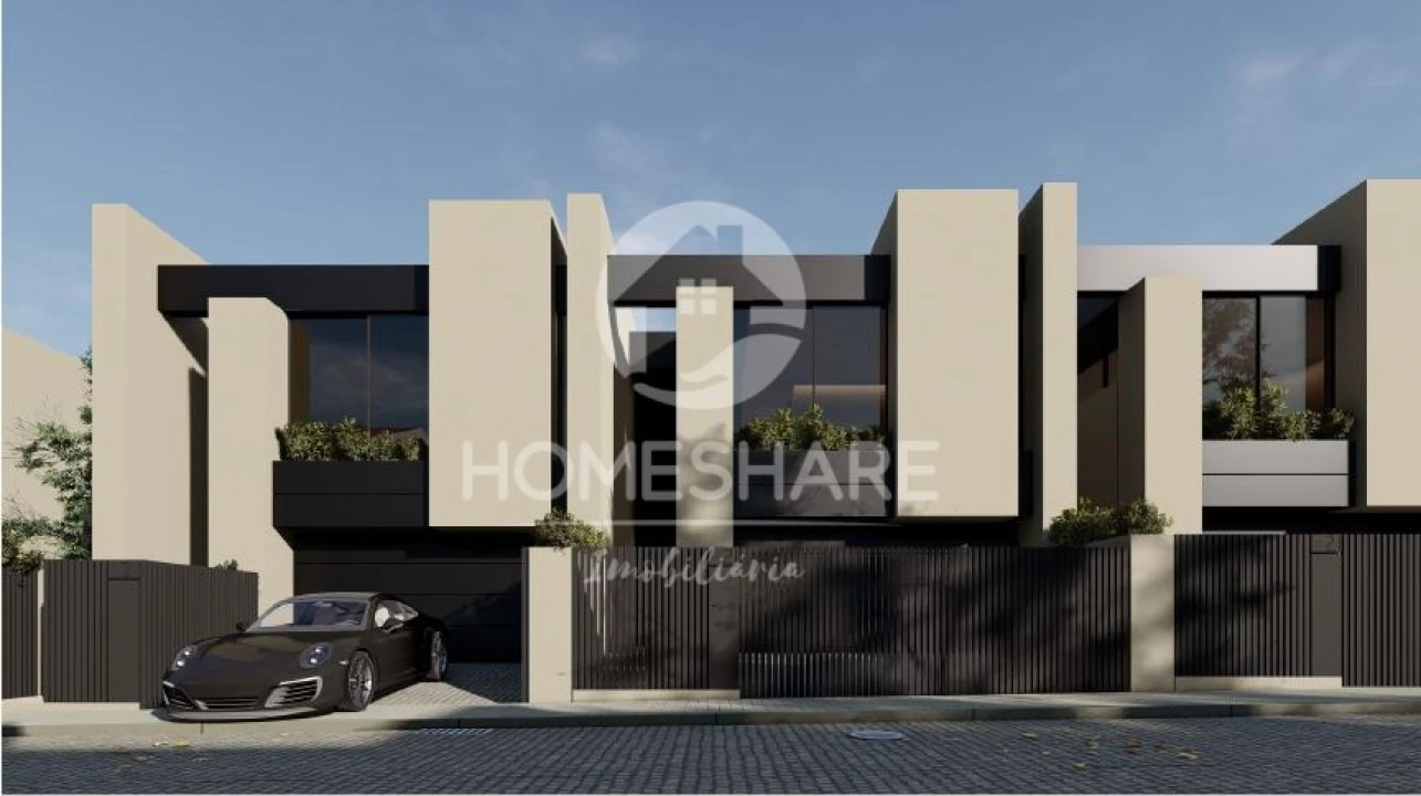 Moradia T3 para Venda em Fânzeres e São Pedro da Cova Foto 3