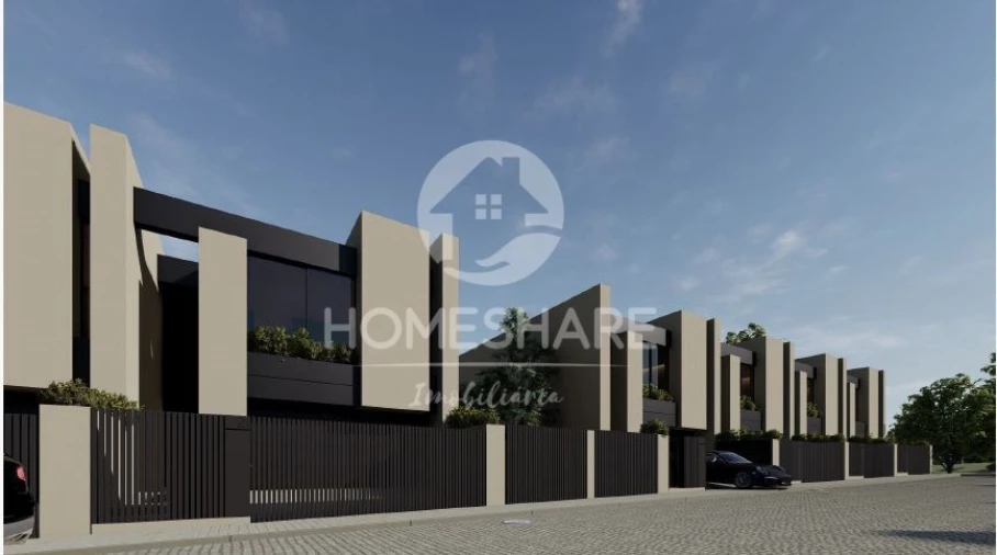 Moradia T3 para Venda em Fânzeres e São Pedro da Cova Foto 4