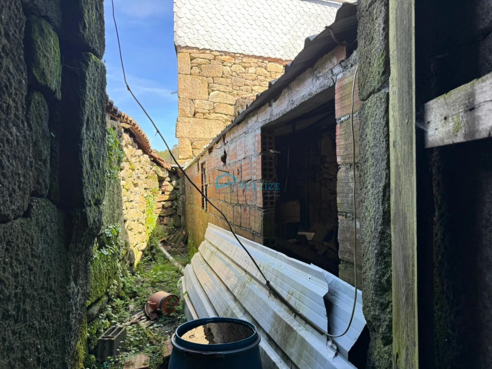 Moradia T4 para Venda em Mouçós e Lamares Foto 27