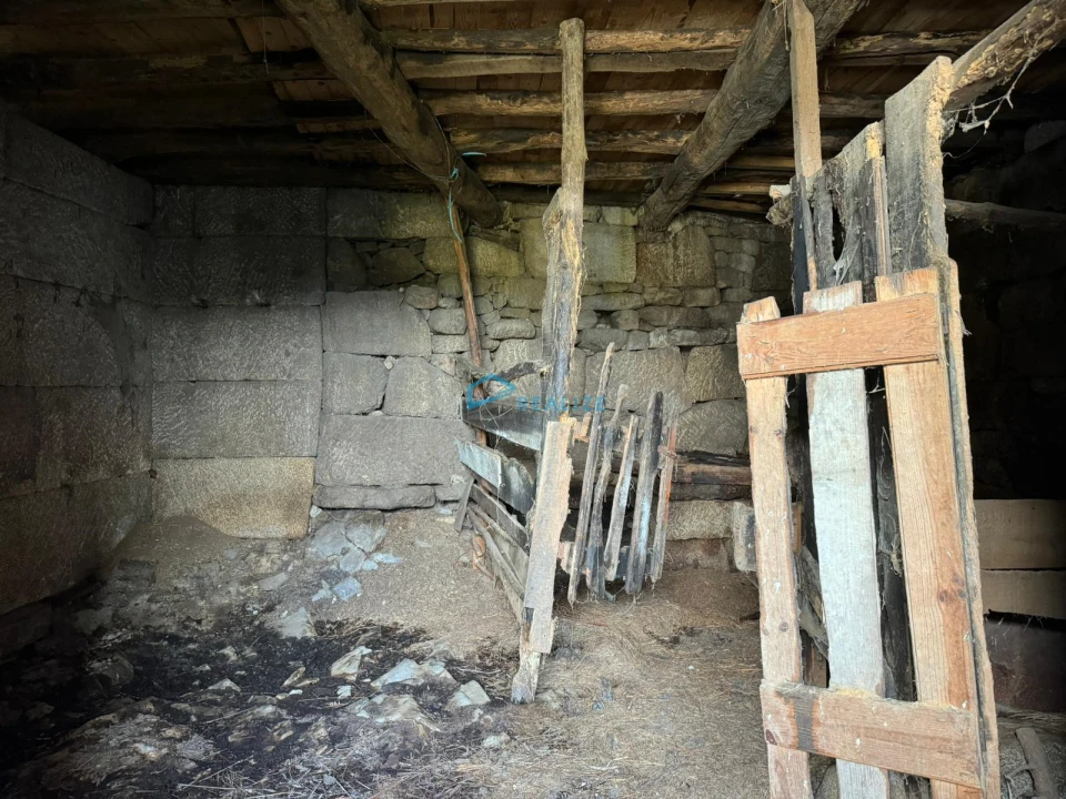 Moradia T4 para Venda em Mouçós e Lamares Foto 23