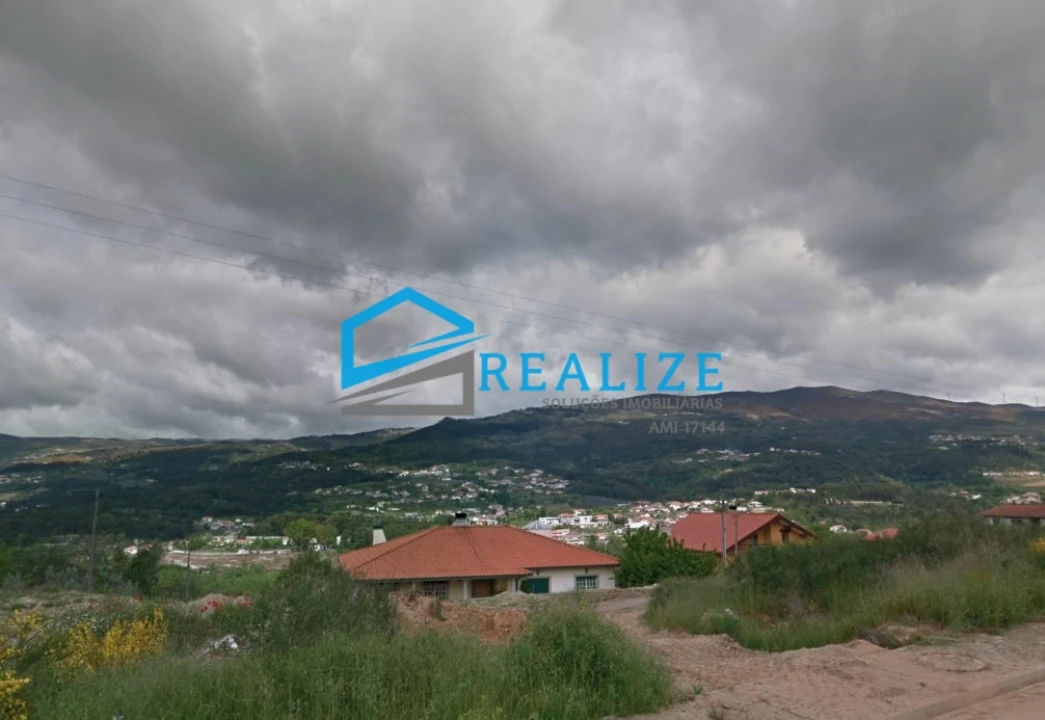 Terreno para Venda em Borbela e Lamas de Olo Foto 8